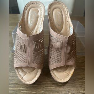 Atia h na Taupe Rhinestone Wedge Sandals EU 38 Slip-On